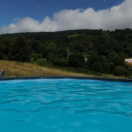 Casa Madrazo Con Piscina Y Parrillas Praves Zewnętrze zdjęcie