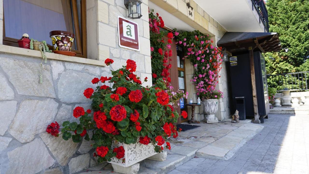 Casa Madrazo Con Piscina Y Parrillas Praves Zewnętrze zdjęcie