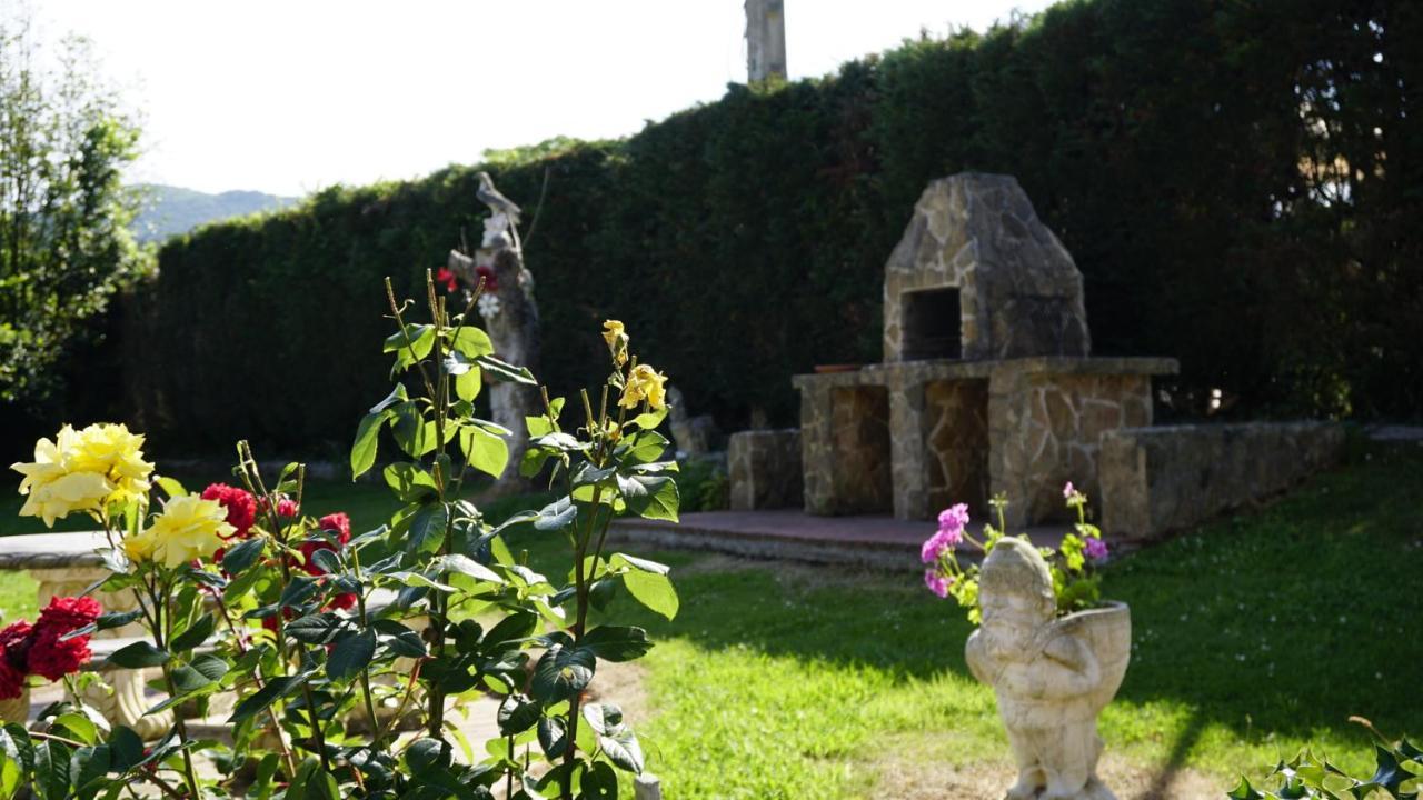 Casa Madrazo Con Piscina Y Parrillas Praves Zewnętrze zdjęcie