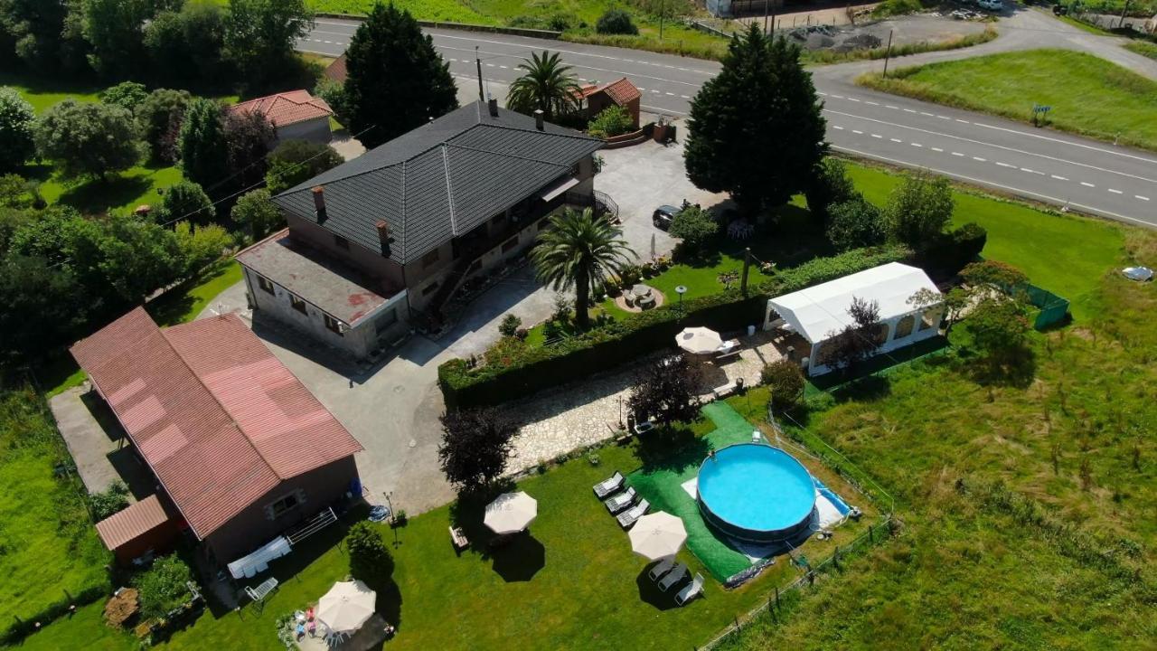 Casa Madrazo Con Piscina Y Parrillas Praves Zewnętrze zdjęcie