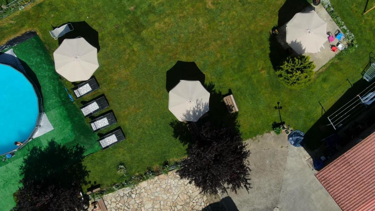 Casa Madrazo Con Piscina Y Parrillas Praves Zewnętrze zdjęcie