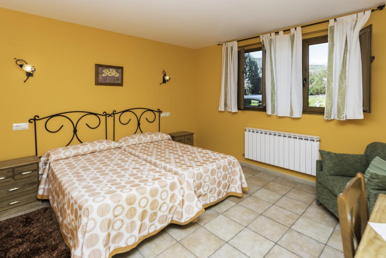 Casa Madrazo Con Piscina Y Parrillas Praves Zewnętrze zdjęcie