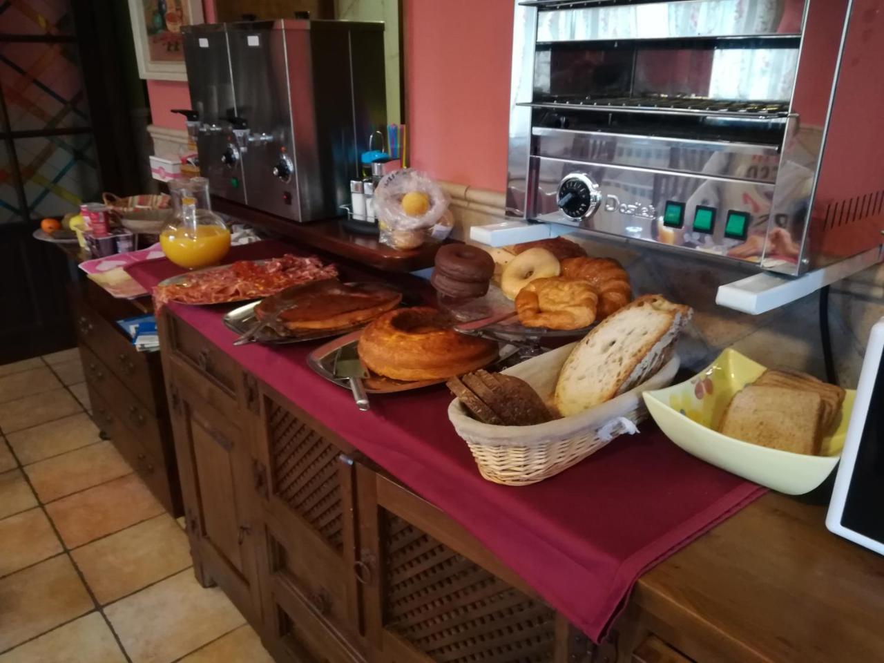 Casa Madrazo Con Piscina Y Parrillas Praves Zewnętrze zdjęcie